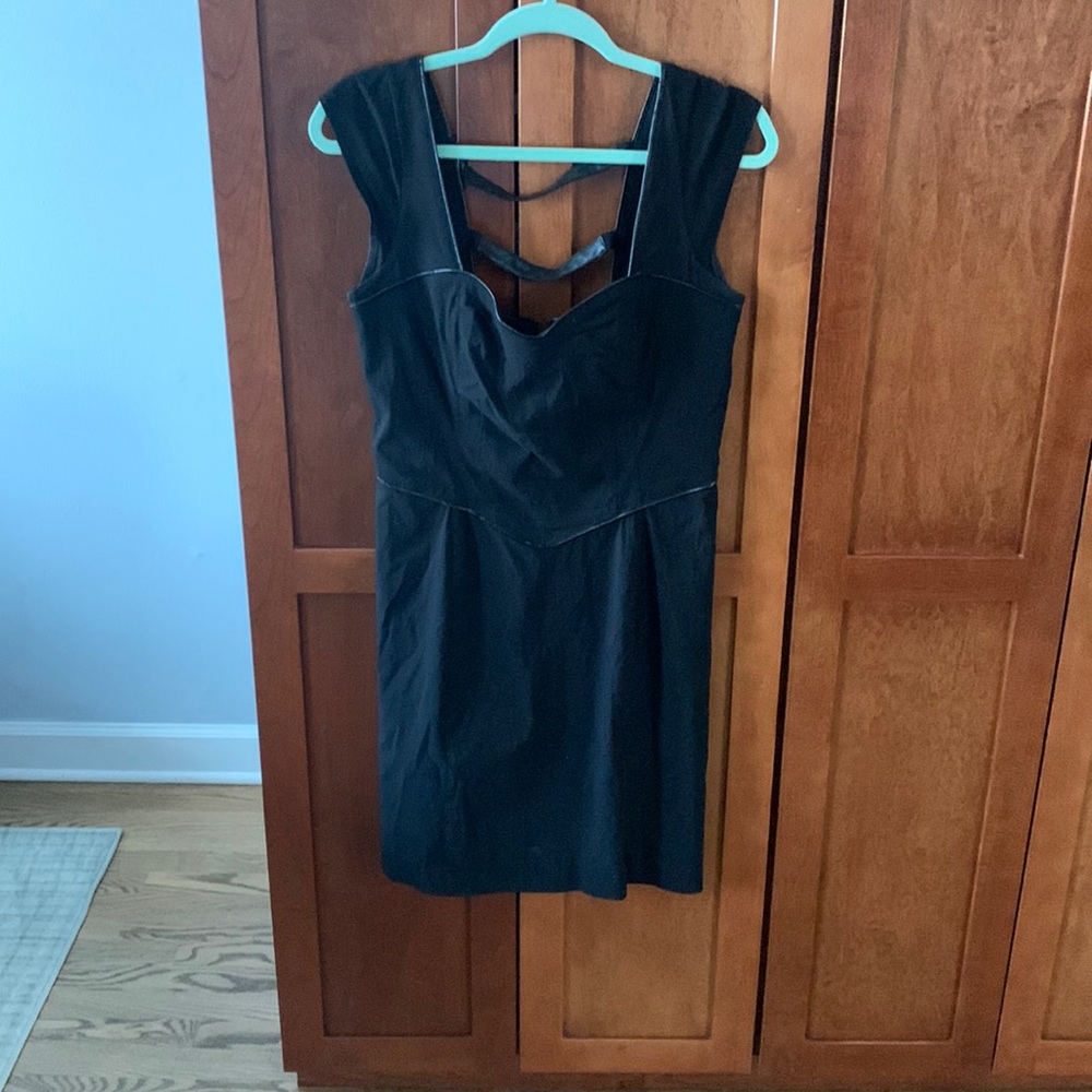 Bebe Size 10 Form Black Fitting dress!